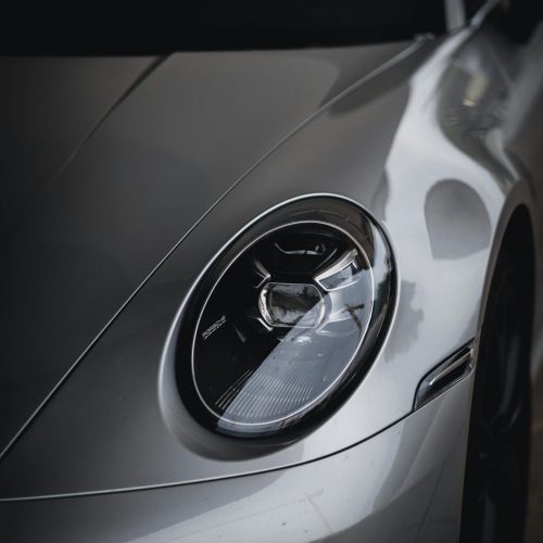 Recambios de carrocería y componentes exteriores para coches